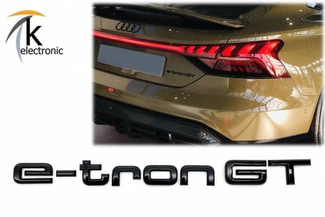 Audi e-tron GT Schriftzug schwarz hinten