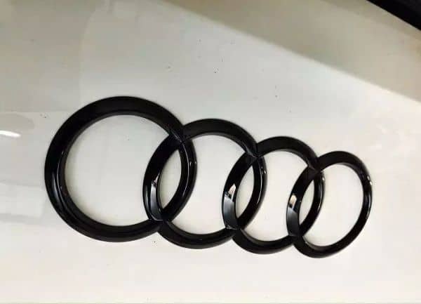 Audi A1 GB schwarze Ringe hinten