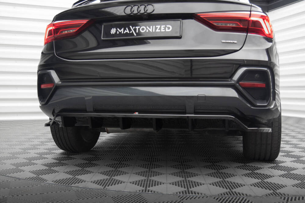 Zentraler Hinterer Splitter für Audi Q3 F3 Sportback von Maxton Design