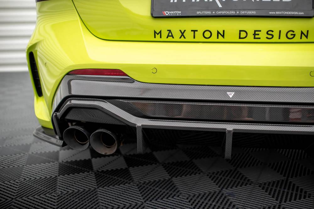 Carbon Heckdiffusor mit Milltek Sport Abgasanlage für BMW 1 F40 M-Paket / M135i von Maxton Design