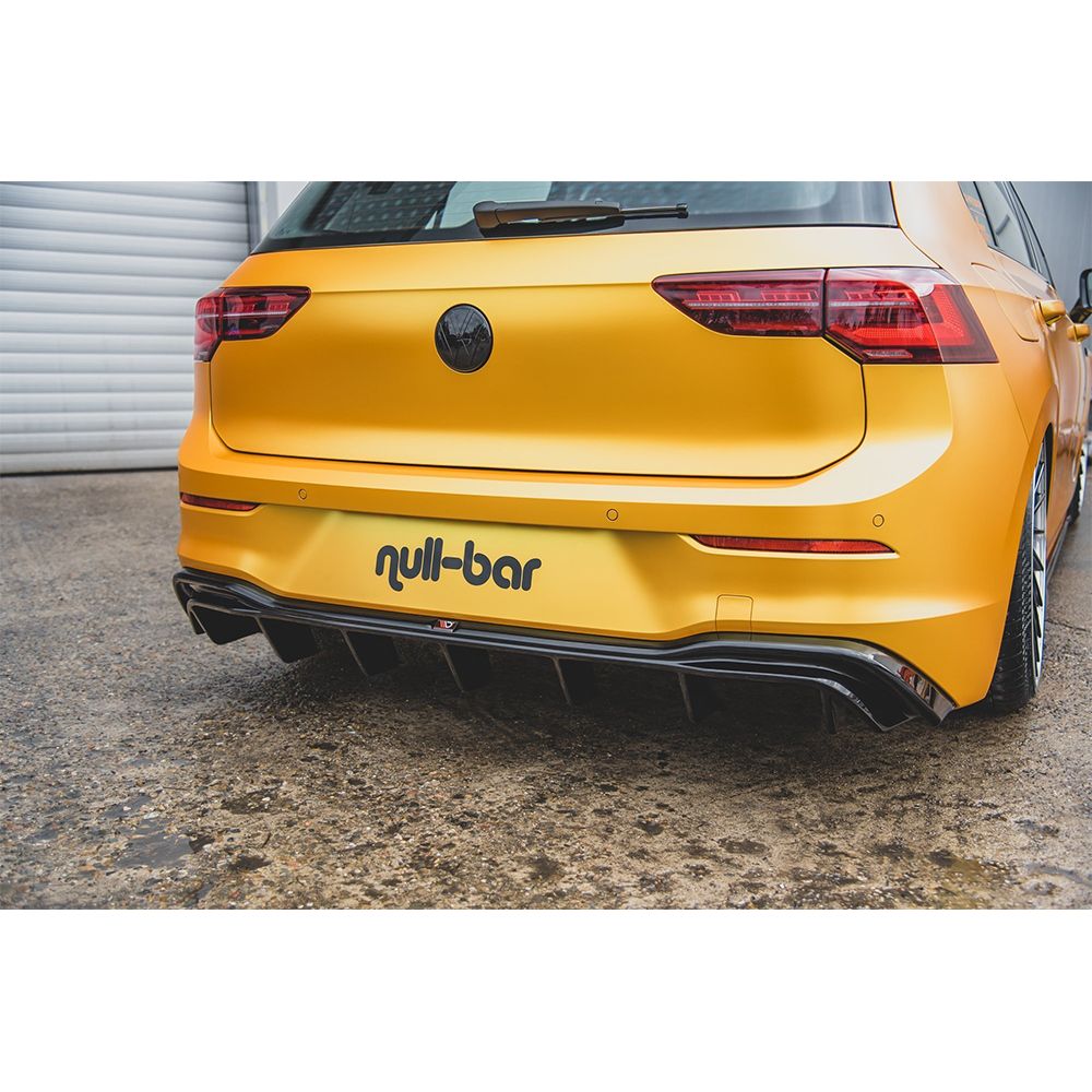 Diffusore posteriore per VW Golf 8 di Maxton Design