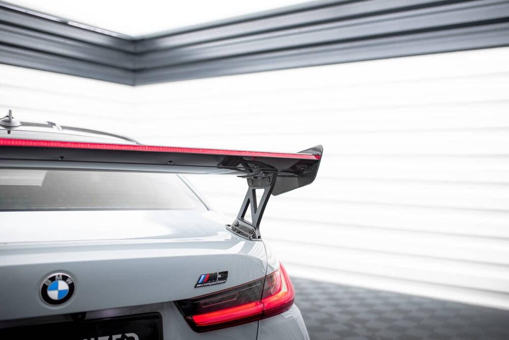 Carbon Heckspoiler mit LED Licht und Aufnahme außen für BMW M3 G80 von Maxton Design