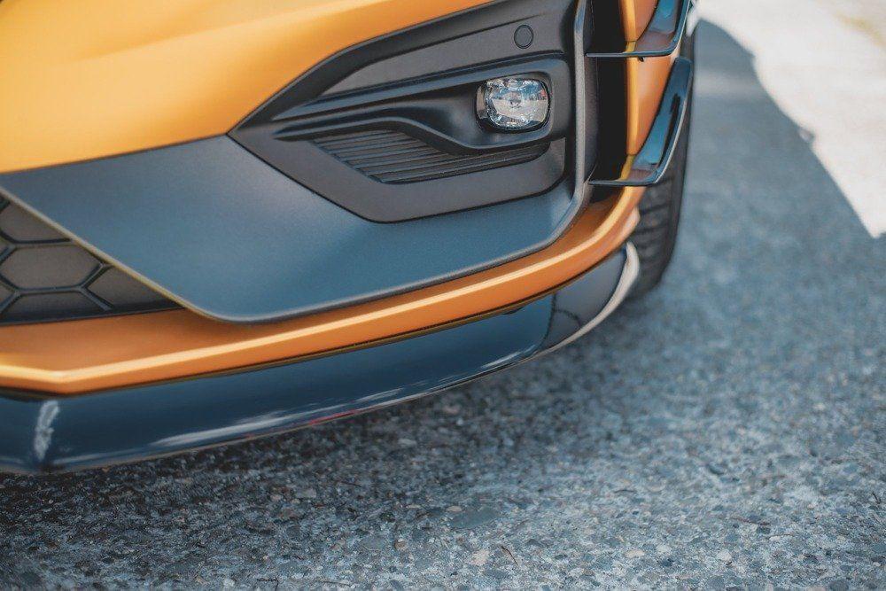 Front Splitter / Cup Schwert / Frontansatz V.8 für Ford Focus ST-Line MK4 von Maxton Design