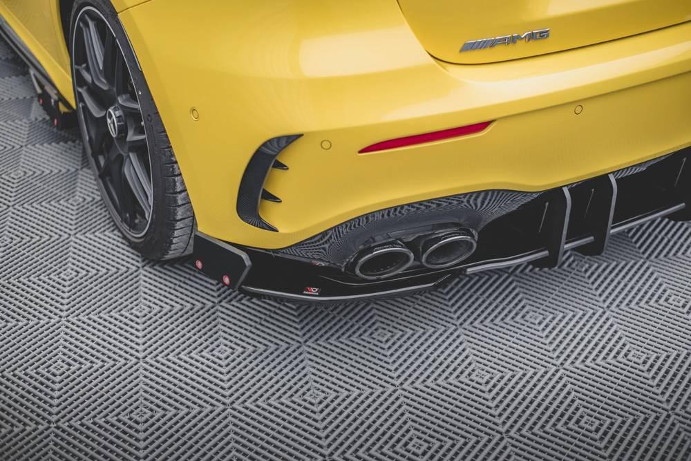 Seitliche Heck Diffusor Erweiterung mit Flaps für Mercedes AMG A 45 S W177 von Maxton Design