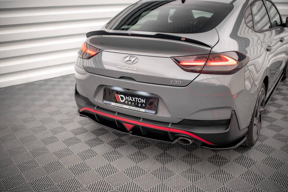 Seitliche Heck Diffusor Erweiterung für Hyundai i30 Fastback N-Line PDE Facelift von Maxton Design