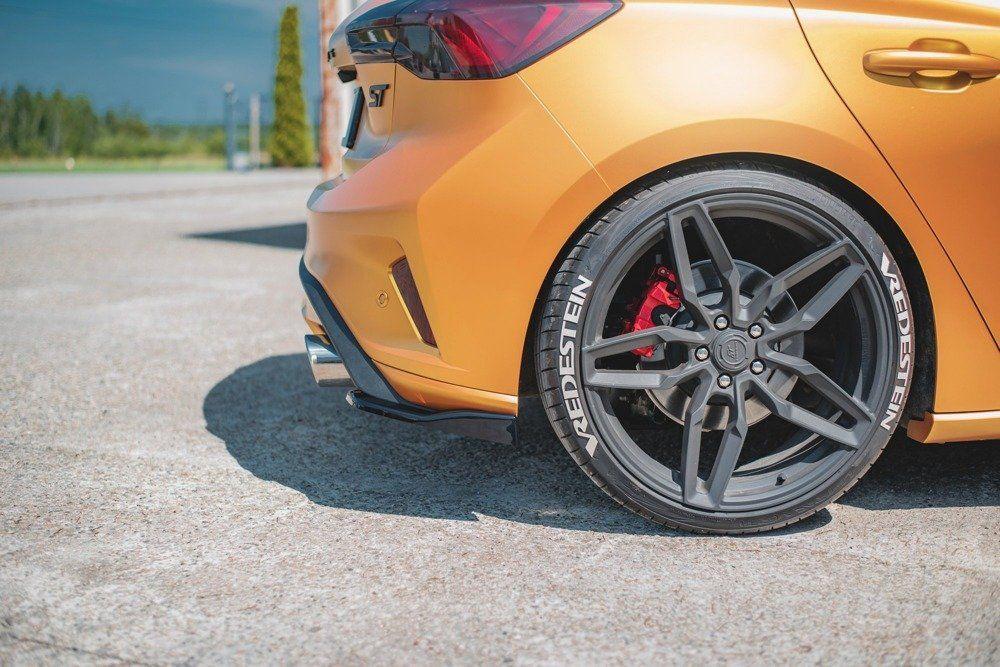 Seitliche Heck Diffusor Erweiterung V.2 für Ford Focus ST MK4 von Maxton Design