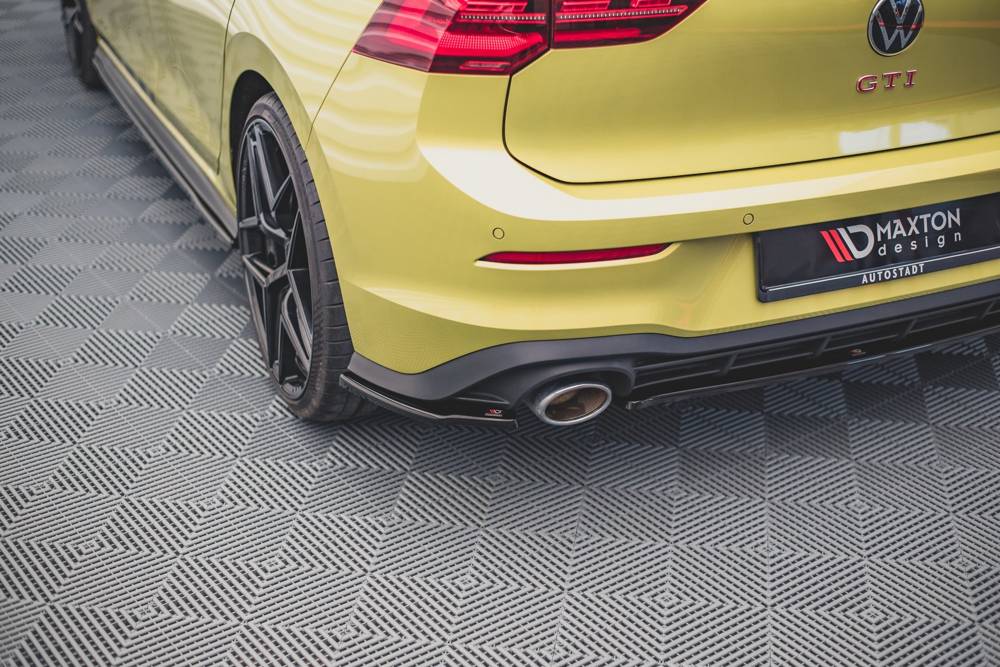 Seitliche Heck Diffusor Erweiterung V.2  für VW Golf 8 GTI Clubsport von Maxton Design