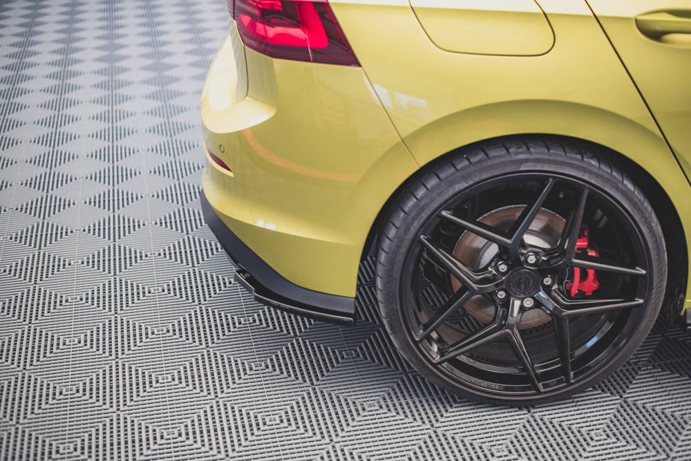 Seitliche Heck Diffusor Erweiterung V.2  für VW Golf 8 GTI Clubsport von Maxton Design