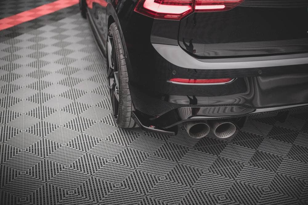 Seitliche Heck Diffusor Erweiterung V.2 für VW Golf R MK8 von Maxton Design