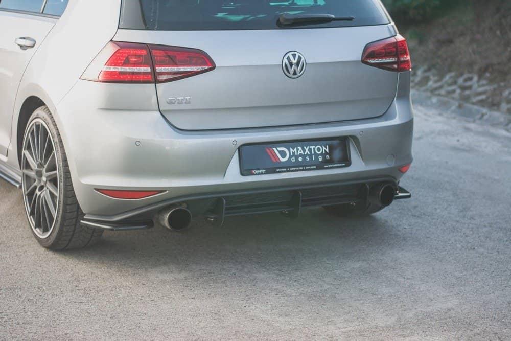 Seitliche Heck Diffusor Erweiterung V.2 für VW Golf 7 GTI von Maxton Design