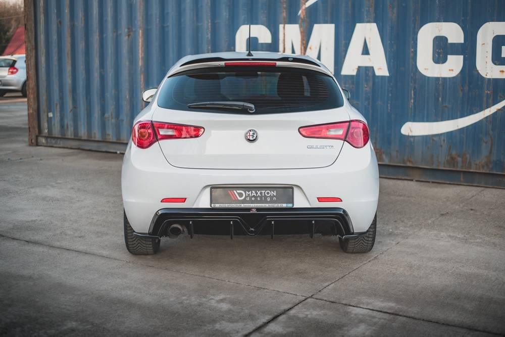 Seitliche Heck Diffusor Erweiterung V.3 für Alfa Romeo Giulietta Facelift von Maxton Design