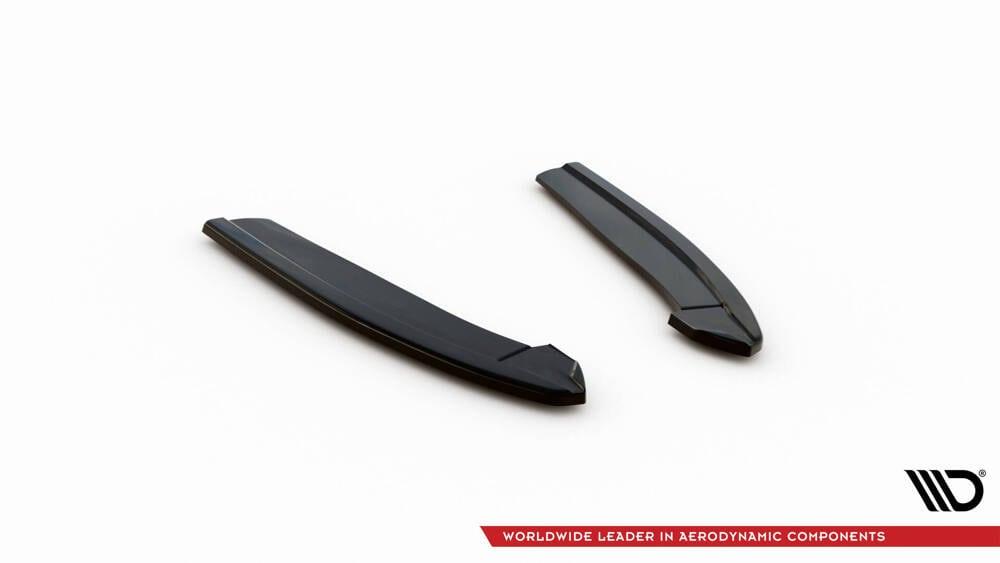 Seitliche Heck Diffusor Erweiterung V.7 für Ford Focus Kombi ST-Line MK4 von Maxton Design