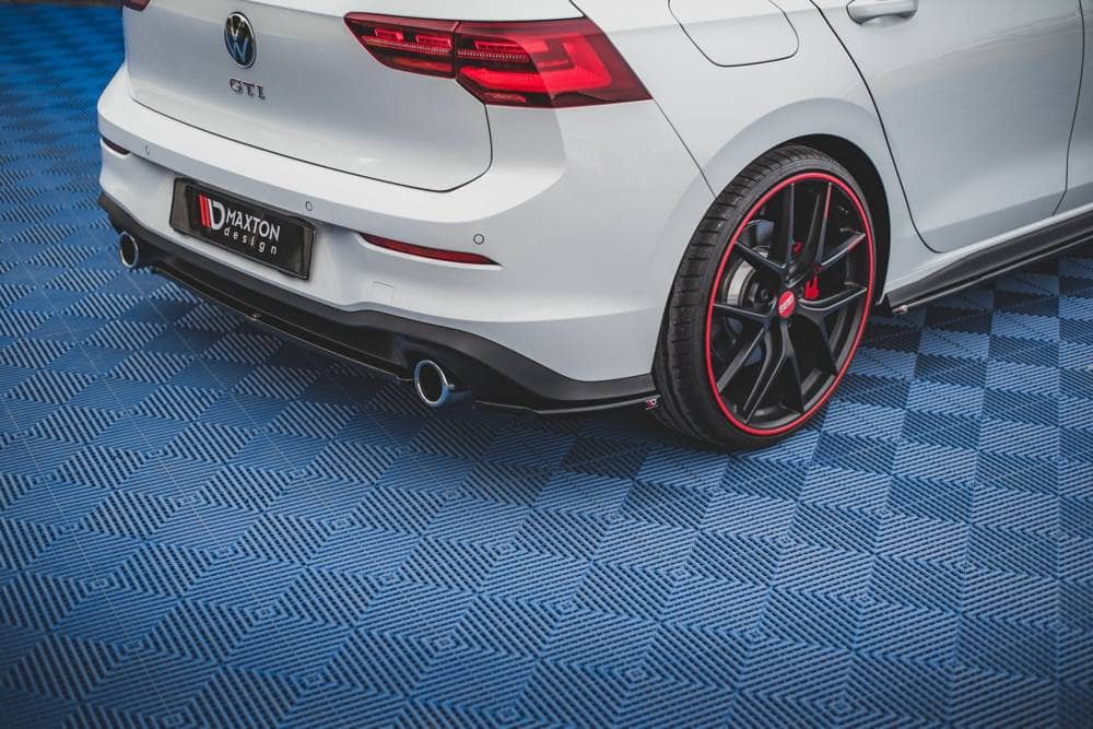 Estensione del diffusore posteriore laterale per VW Golf 8 GTI di Maxton Design