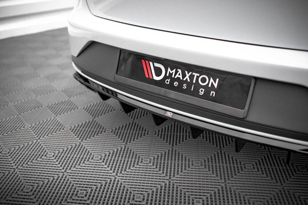 Zentraler Hinterer Splitter für Seat Leon Cupra ST MK3 von Maxton Design