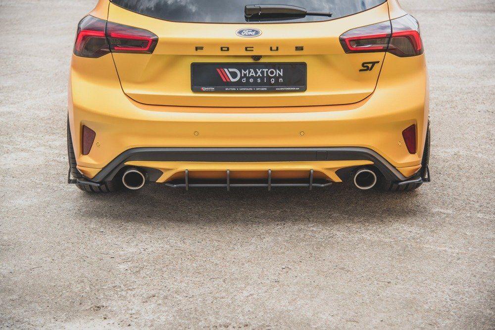 Seitliche Heck Diffusor Erweiterung Racing mit Flaps für Ford Focus ST MK4 von Maxton Design