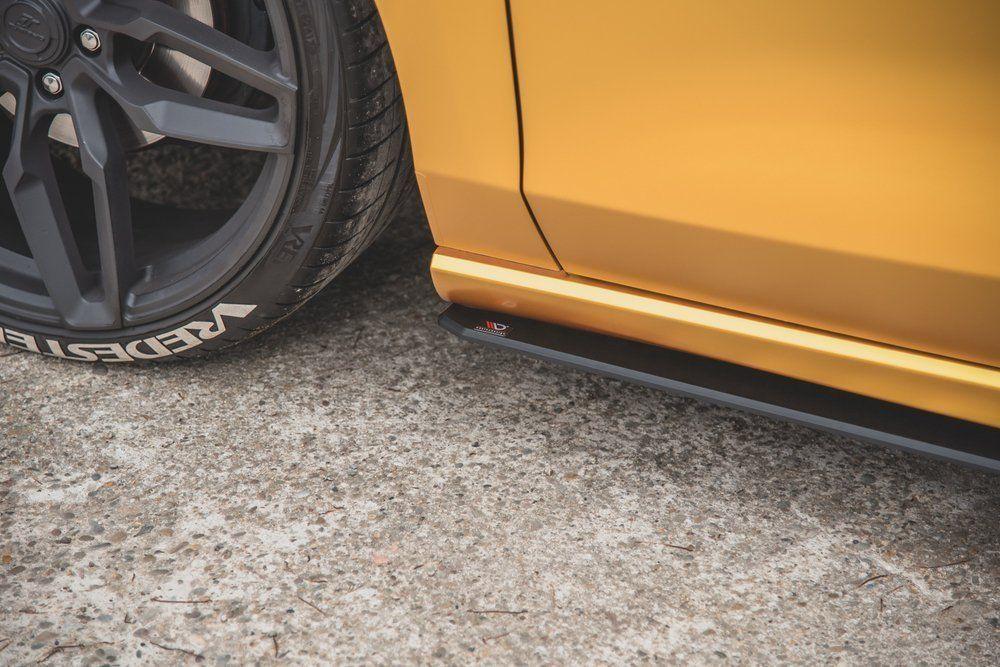 Seitenschweller Erweiterung Racing mit Flaps für Ford Focus ST MK4 von Maxton Design