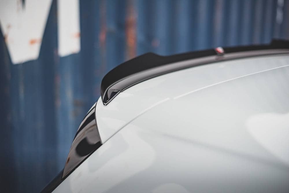 Tappo spoiler per VW Golf 8 GTI di Maxton Design