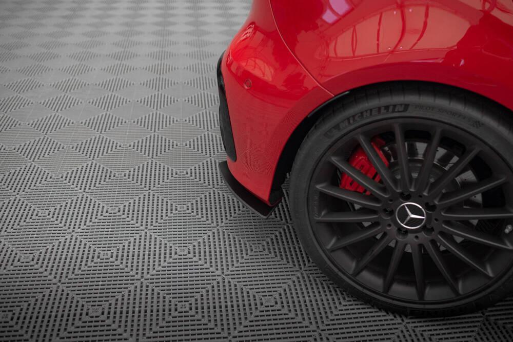 Seitliche Heck Diffusor Erweiterung Street Pro für Mercedes-Benz A45 AMG Aero W176 von Maxton Design