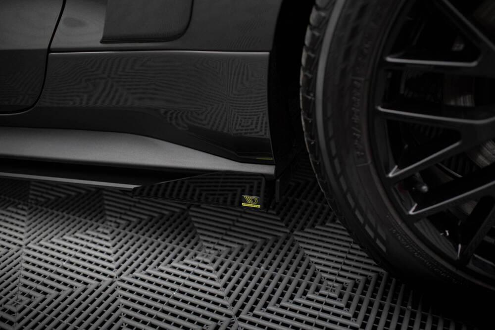 Seitenschweller Erweiterung Street Pro mit Flaps für Ford Mustang GT MK6 von Maxton Design