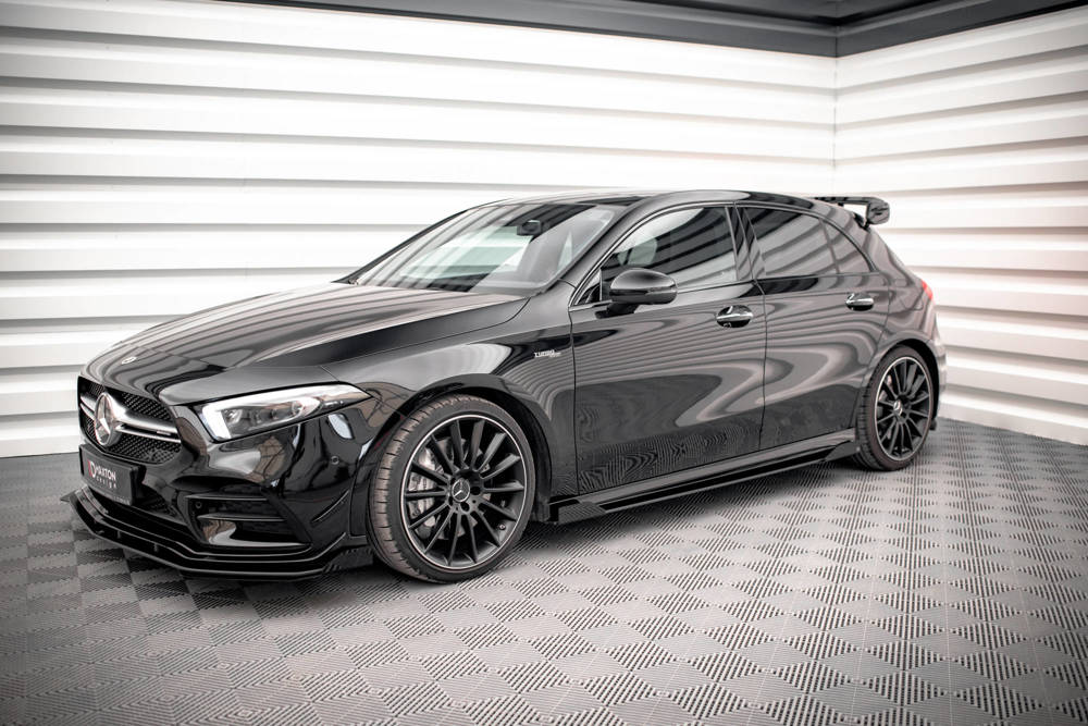 Seitenschweller Erweiterung Street Pro mit Flaps für Mercedes A35 AMG W177 von Maxton Design