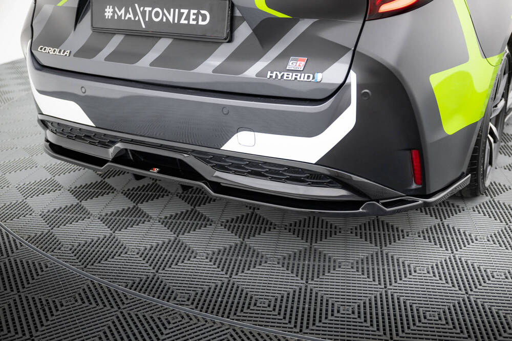 Zentraler Hinterer Splitter für Toyota Corolla GR Sport Touring Sports E210 von Maxton Design