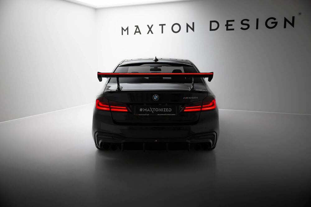 Carbon Heckspoiler mit LED-Licht für BMW M5 F90 von Maxton Design