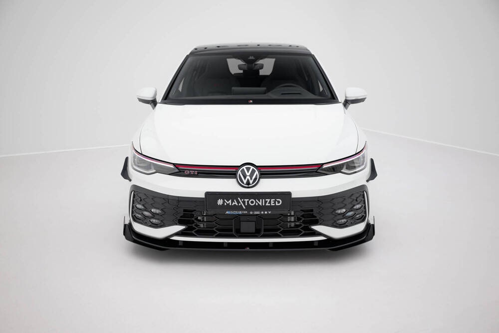 Front Lippe / Front Splitter / Frontansatz Street Pro mit Flaps für VW Golf 8 R-Line Facelift von Maxton Design