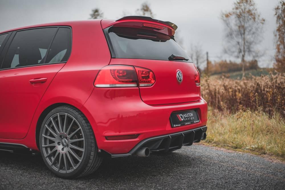 Seitliche Heck Diffusor Erweiterung Racing mit Flaps für VW Golf 6 GTI von Maxton Design